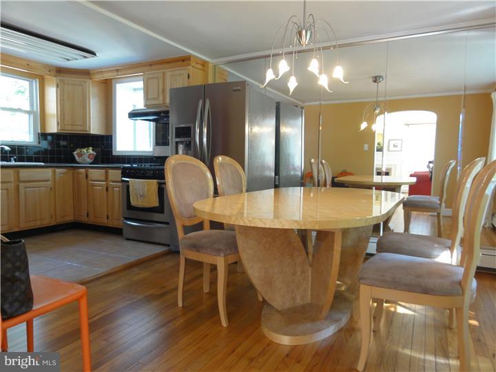 822 Dover Road Wynnewood, PA 19096 - Photo 9 of 25