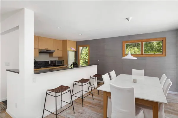 $45,000 | 27 Montauk Avenue, East Hampton, NY 11937