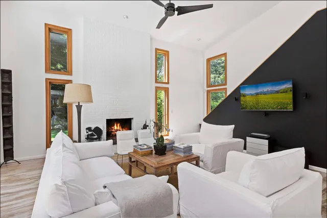 $36,000 | 27 Montauk Avenue, East Hampton, NY 11937