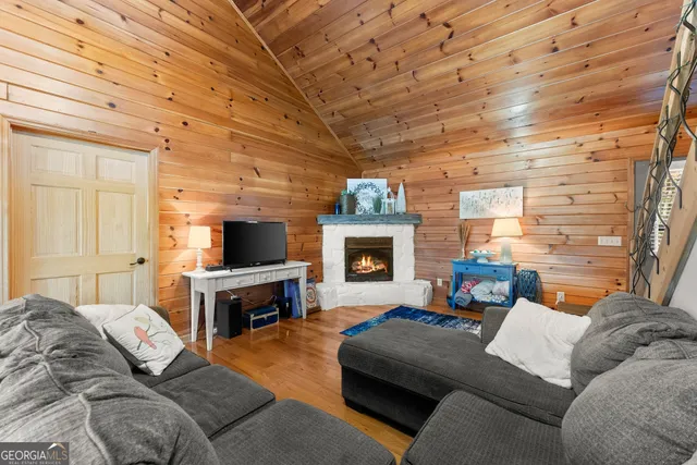 $325,000 | 1688 Ben Jones Road, Clarkesville, GA 30523