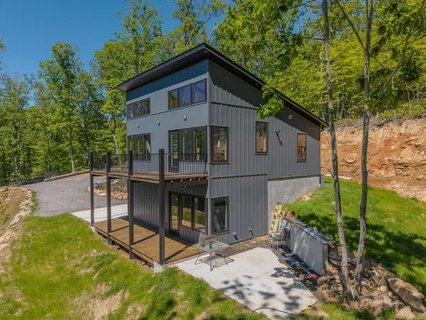 $429,900 | 58 Mutt Ridge, Murphy, NC 28906