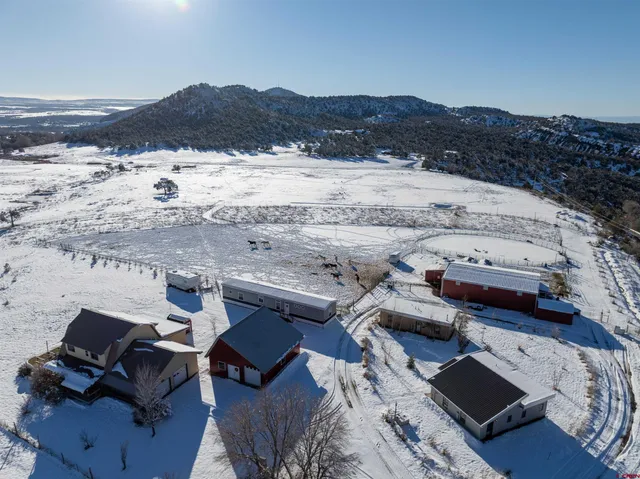 a view of outdoor space and city view