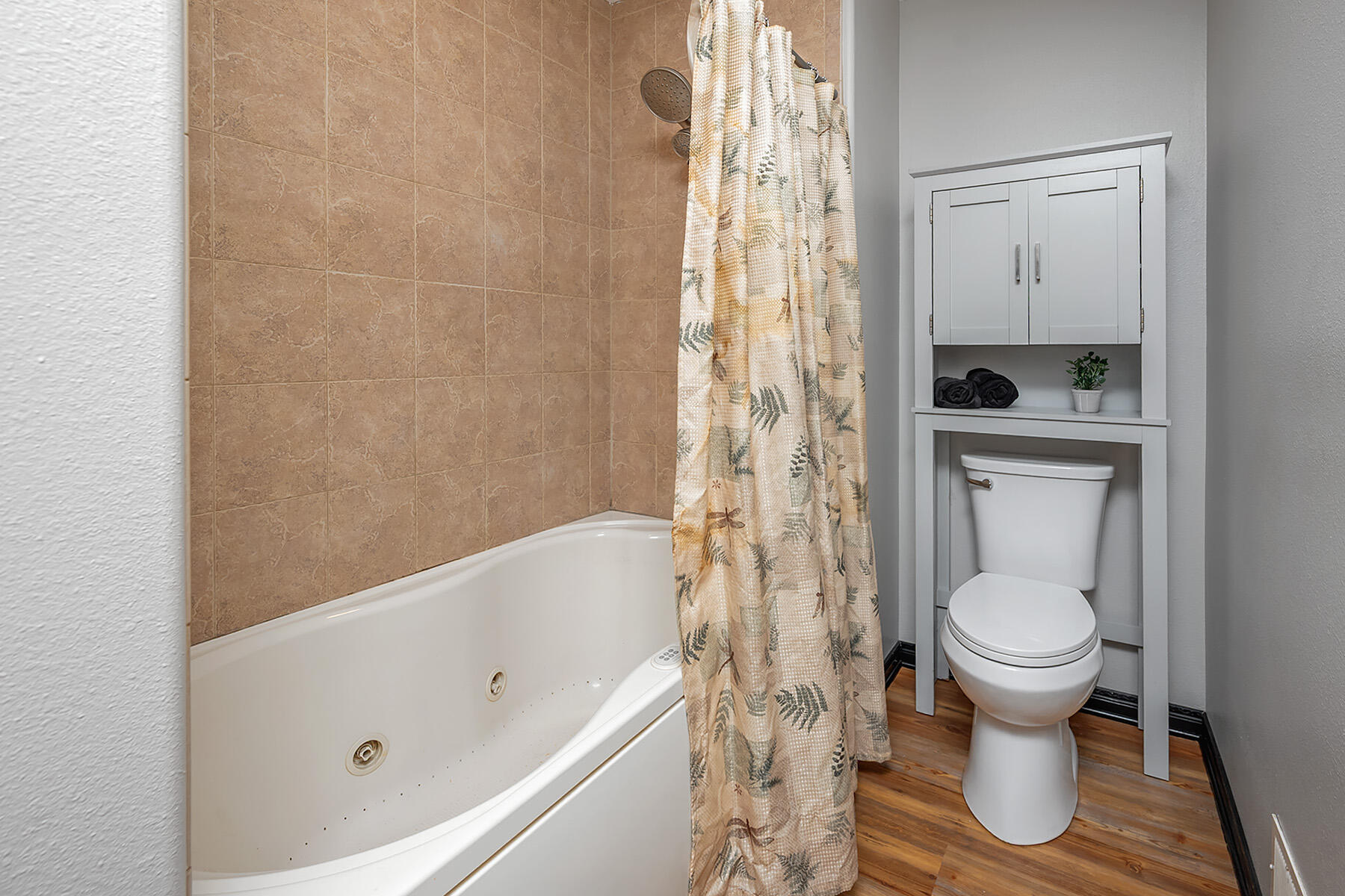W303S10481 Sandy Beach Road Mukwonago, WI 53149 - Photo 23 of 74 Owners Suite Bath First Floor