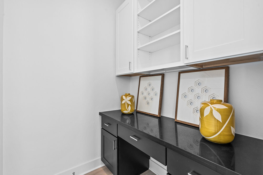 2805 McCurdy Street, Unit 10 Austin, TX 78723 - Photo 11 of 40 Convenient work space adjacent to kitchen.