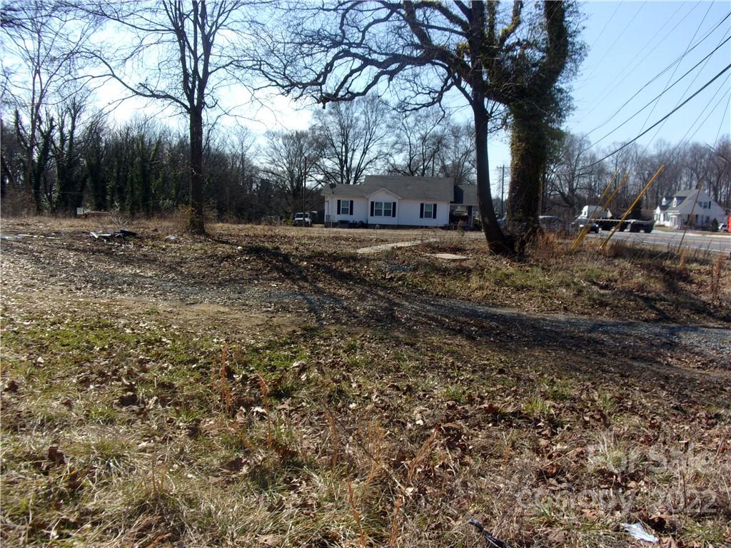 11033 Mt Holly Road Charlotte, NC 28214 - Photo 5 of 9