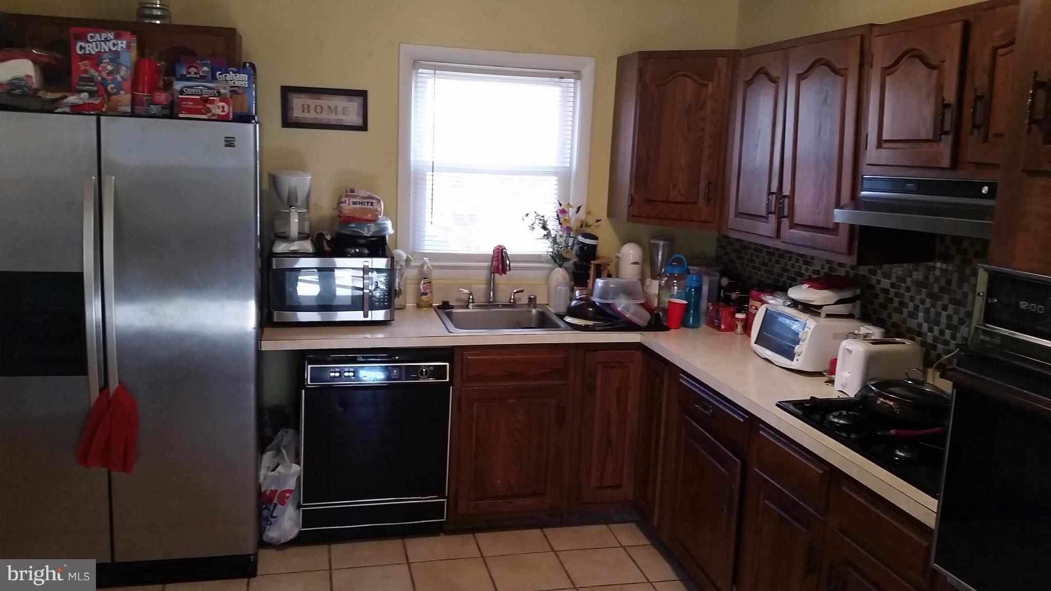 6910 Elbrook Road Hyattsville, MD 20784 - Photo 8 of 21 Kitchen