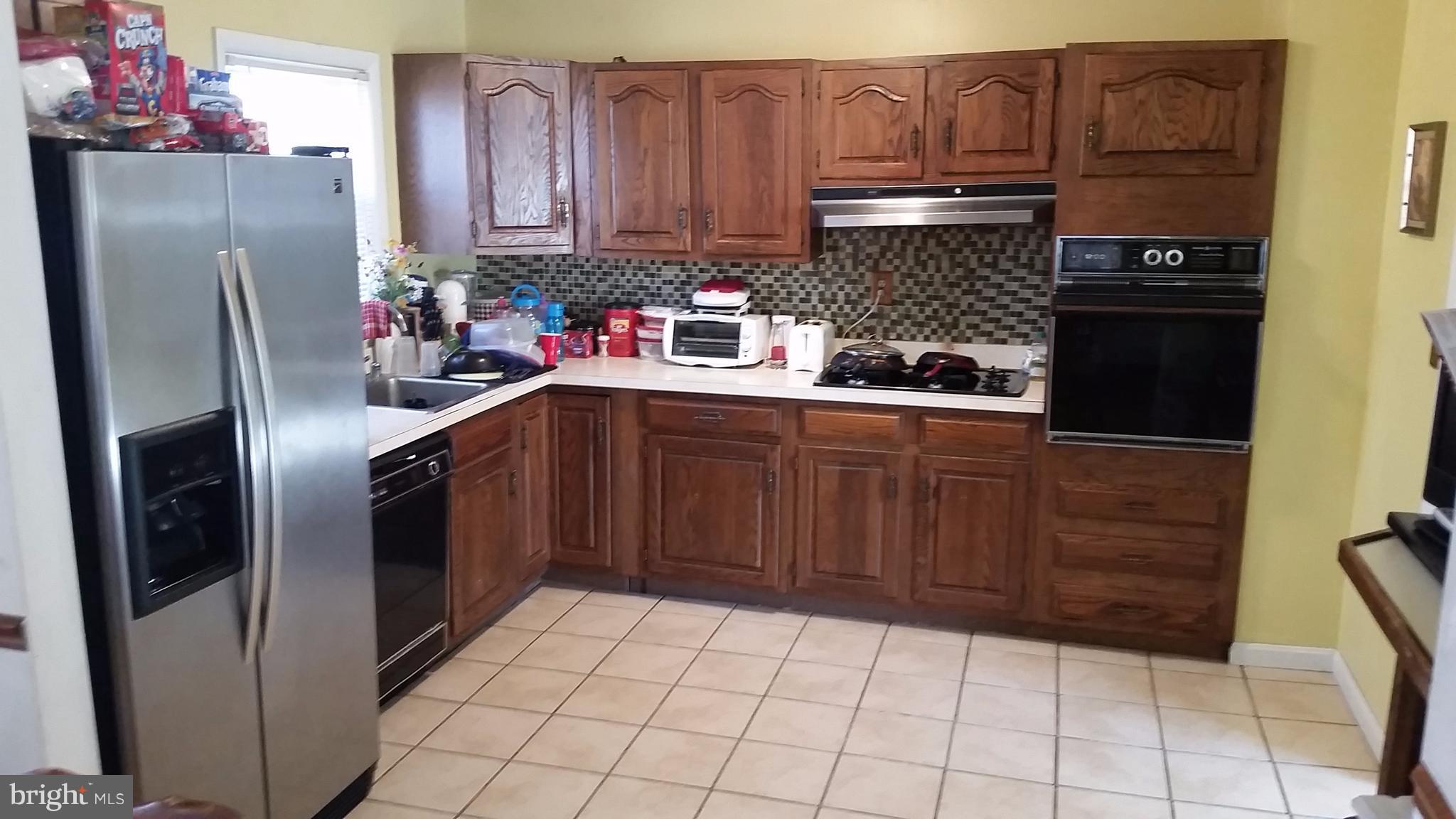 6910 Elbrook Road Hyattsville, MD 20784 - Photo 10 of 21 Kitchen