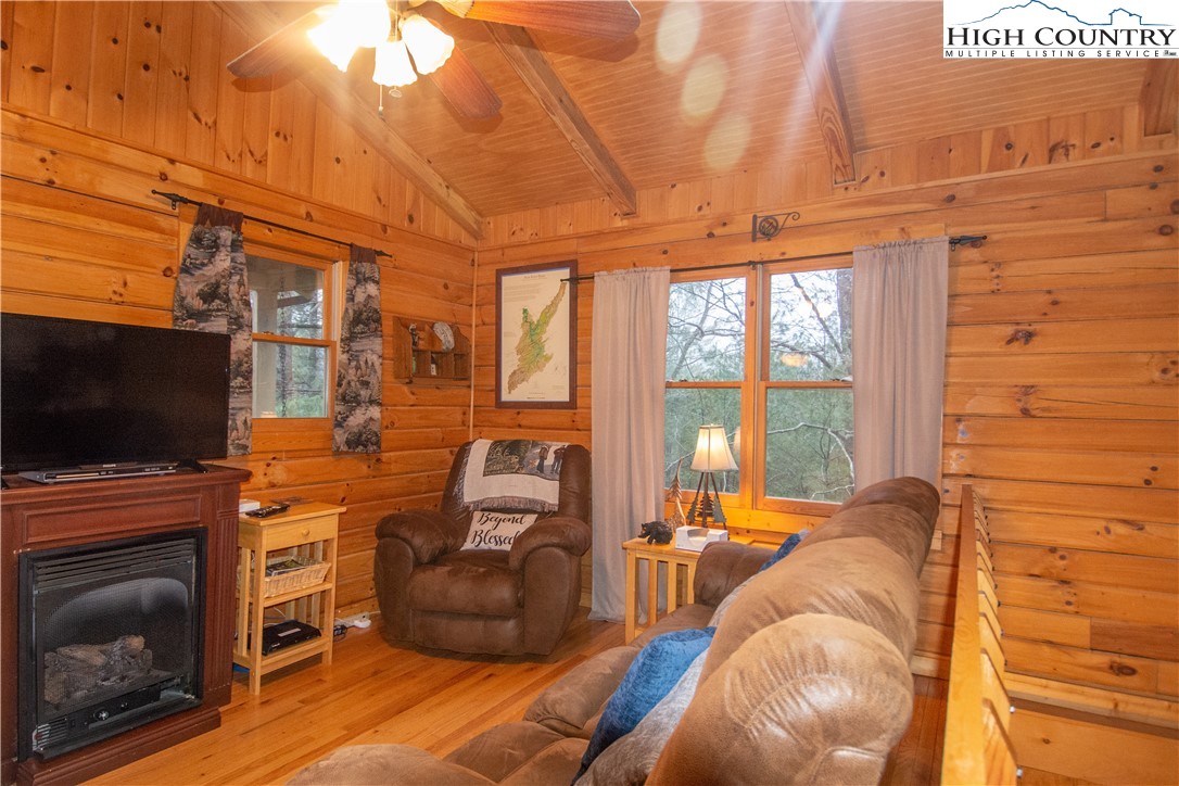 584 River Bend Hills Road Crumpler, NC 28617 - Photo 9 of 21 Gallery Image 9