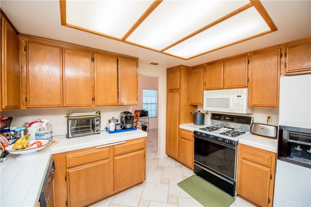 1701 Mojave View Circle Corona, CA 92882 - Photo 14 of 40