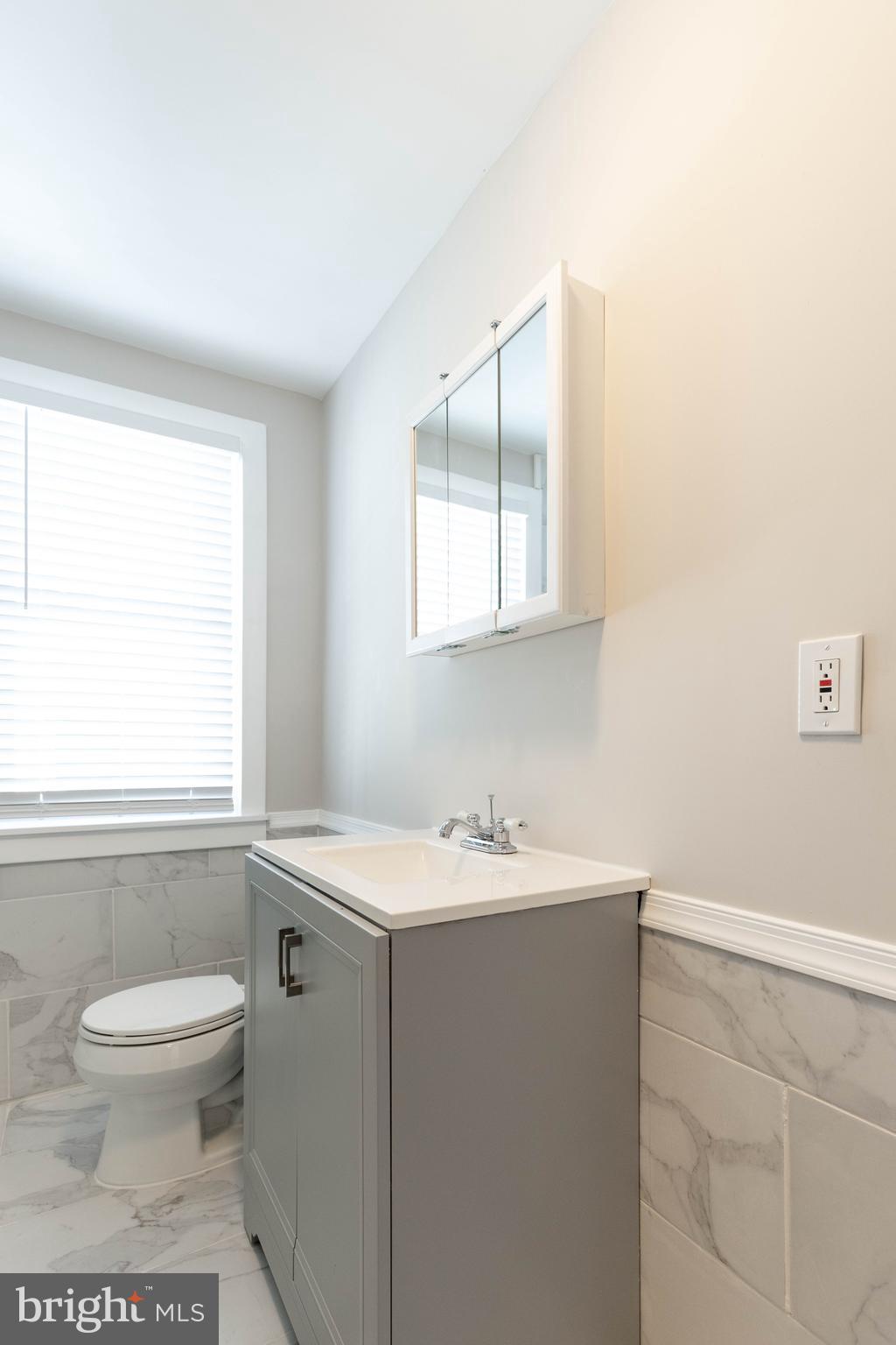 922 East Rittenhouse Street Philadelphia, PA 19138 - Photo 29 of 46 Hallway Bathroom