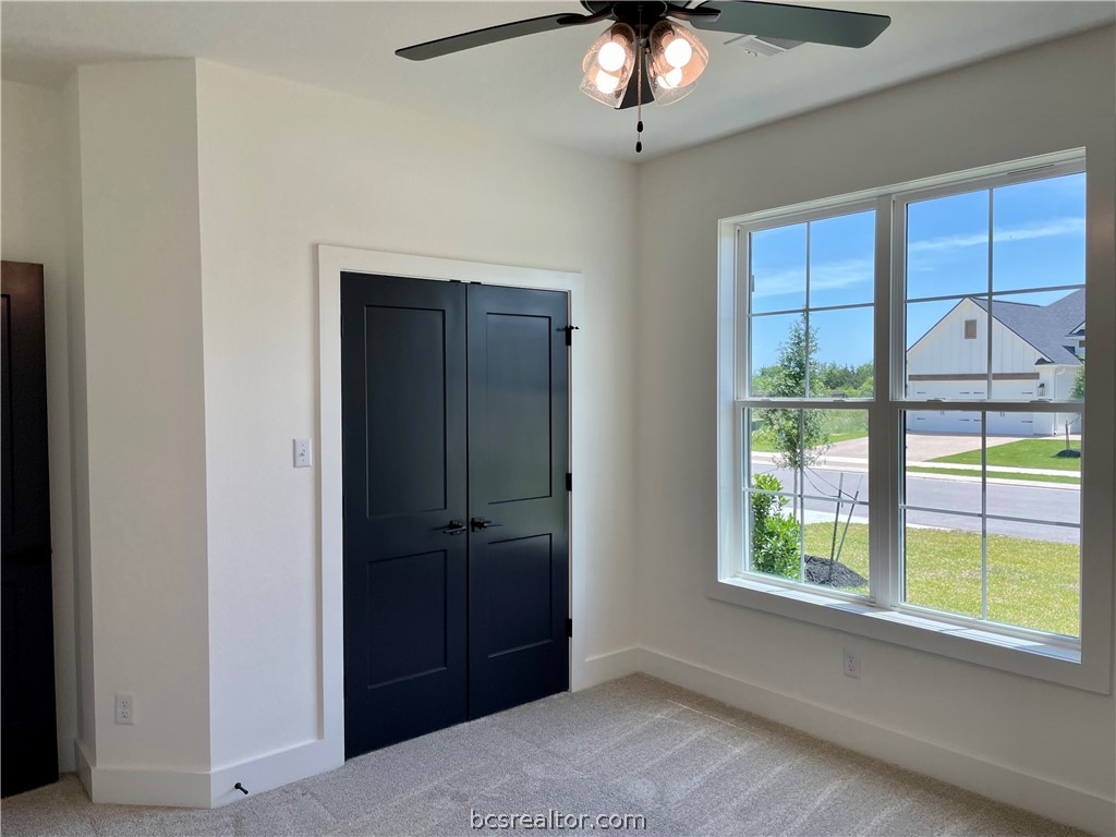 5023 Grayson Way Bryan, TX 77802 - Photo 12 of 25 Gallery Image 12