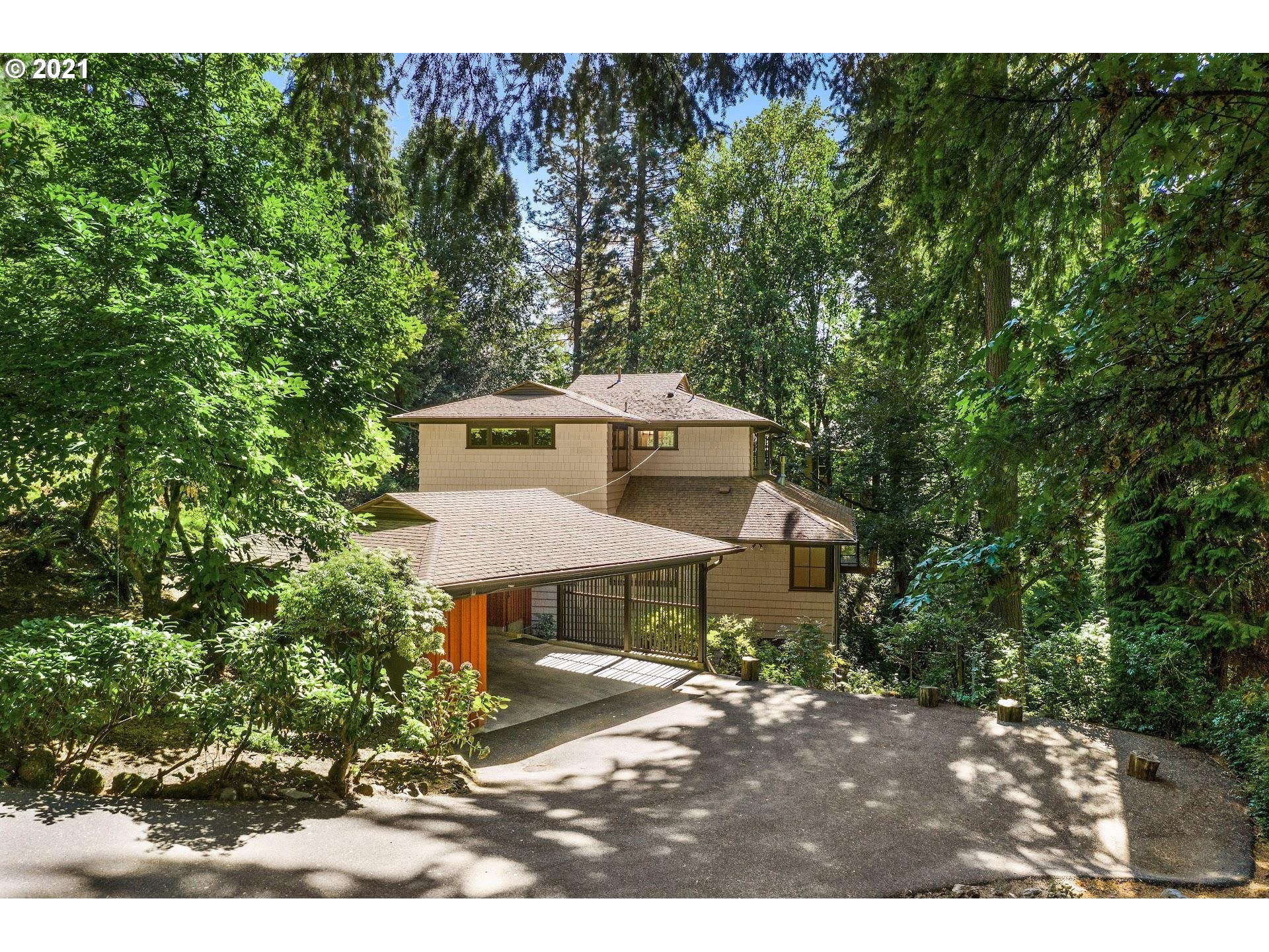 3327 Southwest Dosch Road Portland, OR 97221 - Photo 2 of 30 Gallery Image 2