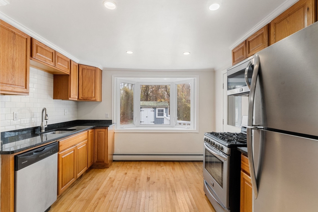 44 Dawes Road Brockton, MA 02301 - Photo 10 of 34