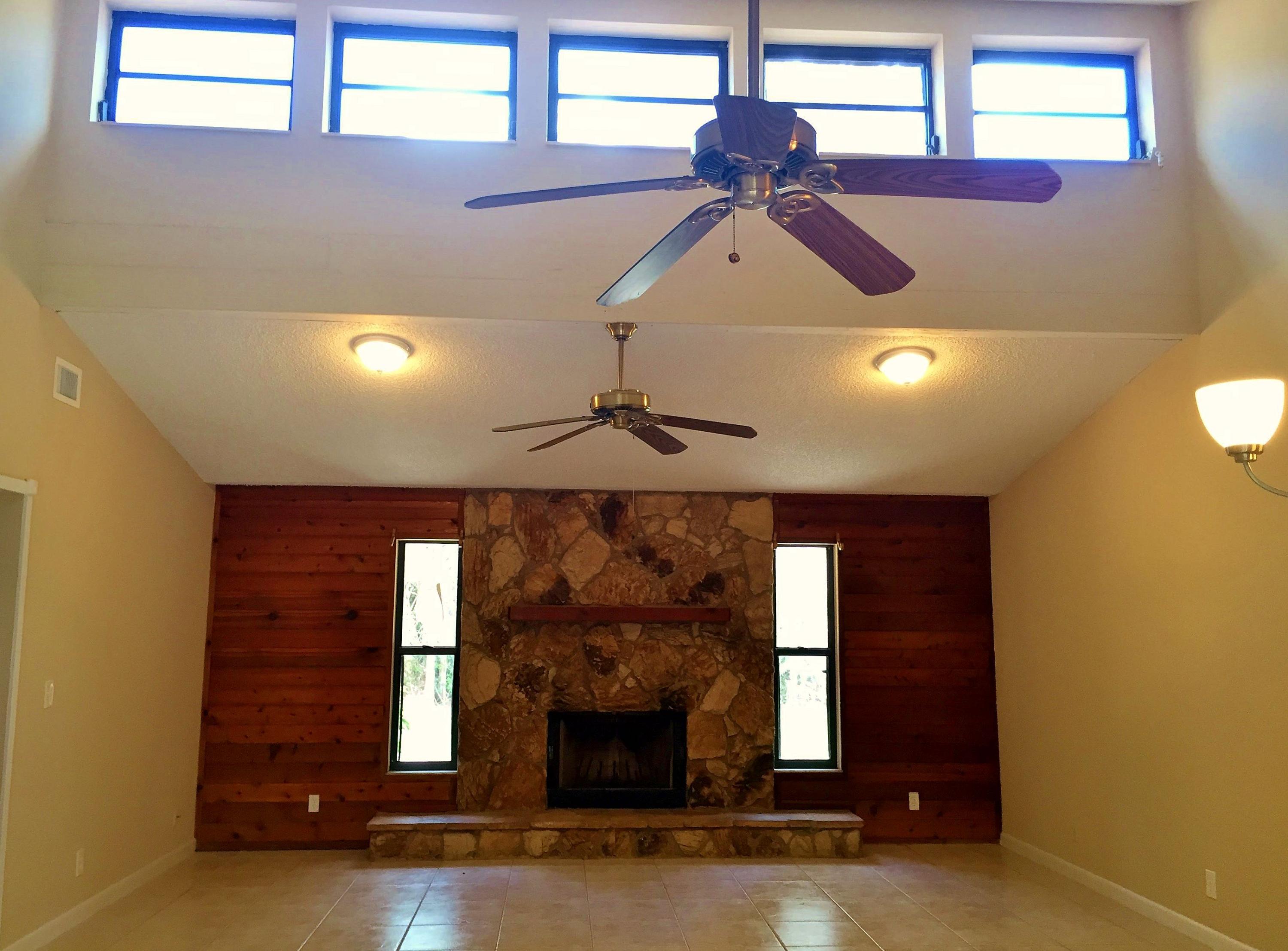11150 154th Road North Jupiter, FL 33478 - Photo 10 of 52 Living Room 5