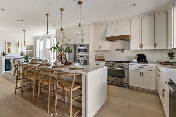 $1,689,900 | 181 East Palm Street, Altadena, CA 91001