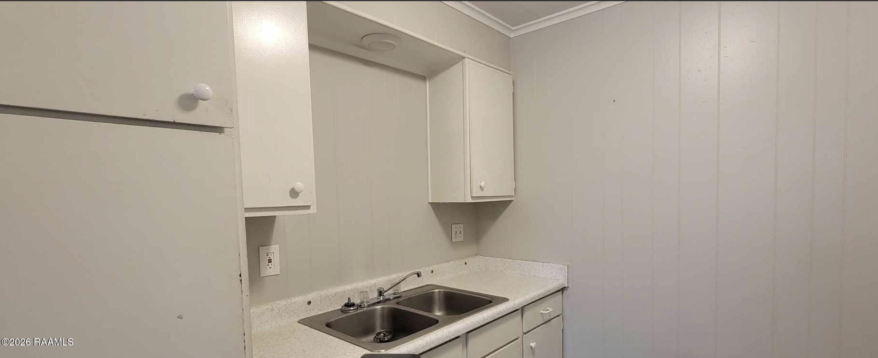 718 Harding Street Lafayette, LA 70503 - Photo 4 of 6 Screenshot 2026-01-08 at 9.28.10AM