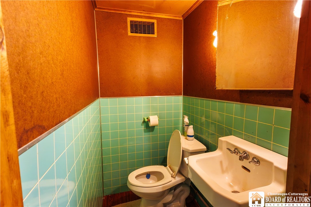 26 Merlin Avenue Ellicott, NY 14701 - Photo 28 of 36