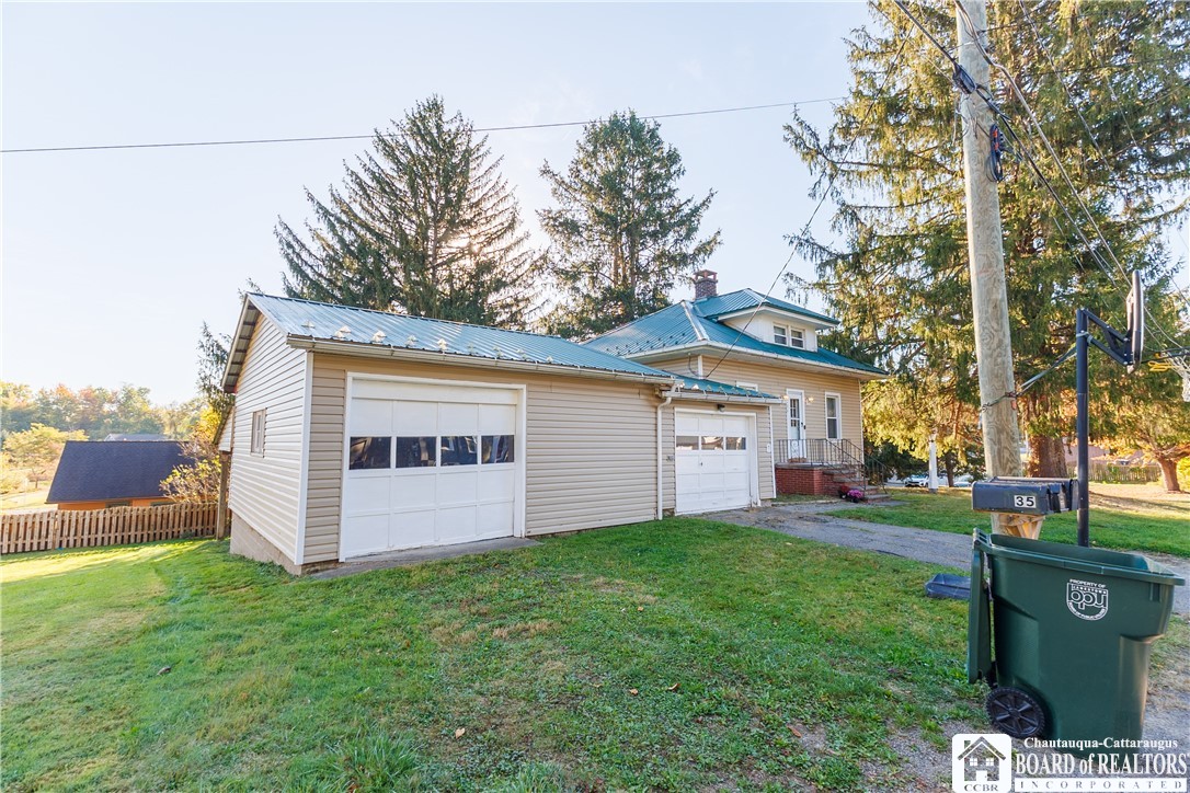 26 Merlin Avenue Ellicott, NY 14701 - Photo 4 of 36