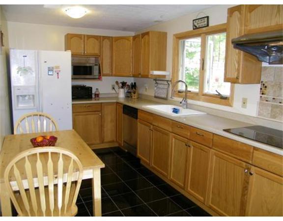 19 Trails End Road Westford, MA 01886 - Photo 5 of 16 Gallery Image 5