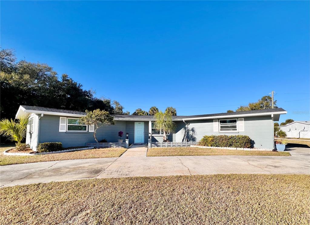 402 Belvidere Road Venice, FL 34293 - Photo 2 of 25