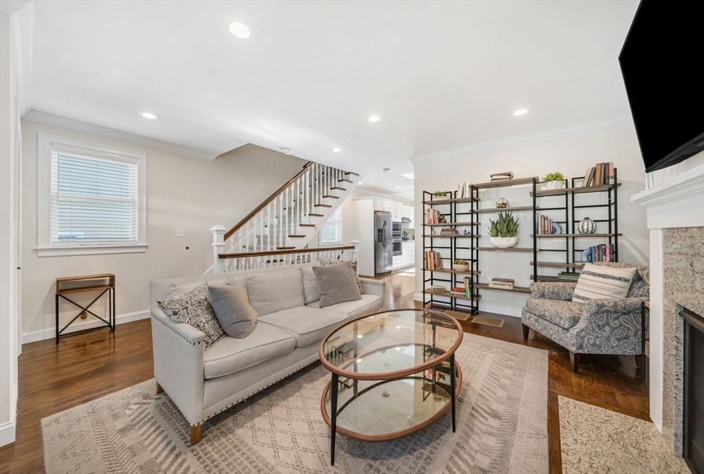 27 Beryl Street Boston, MA 02131 - Photo 9 of 39