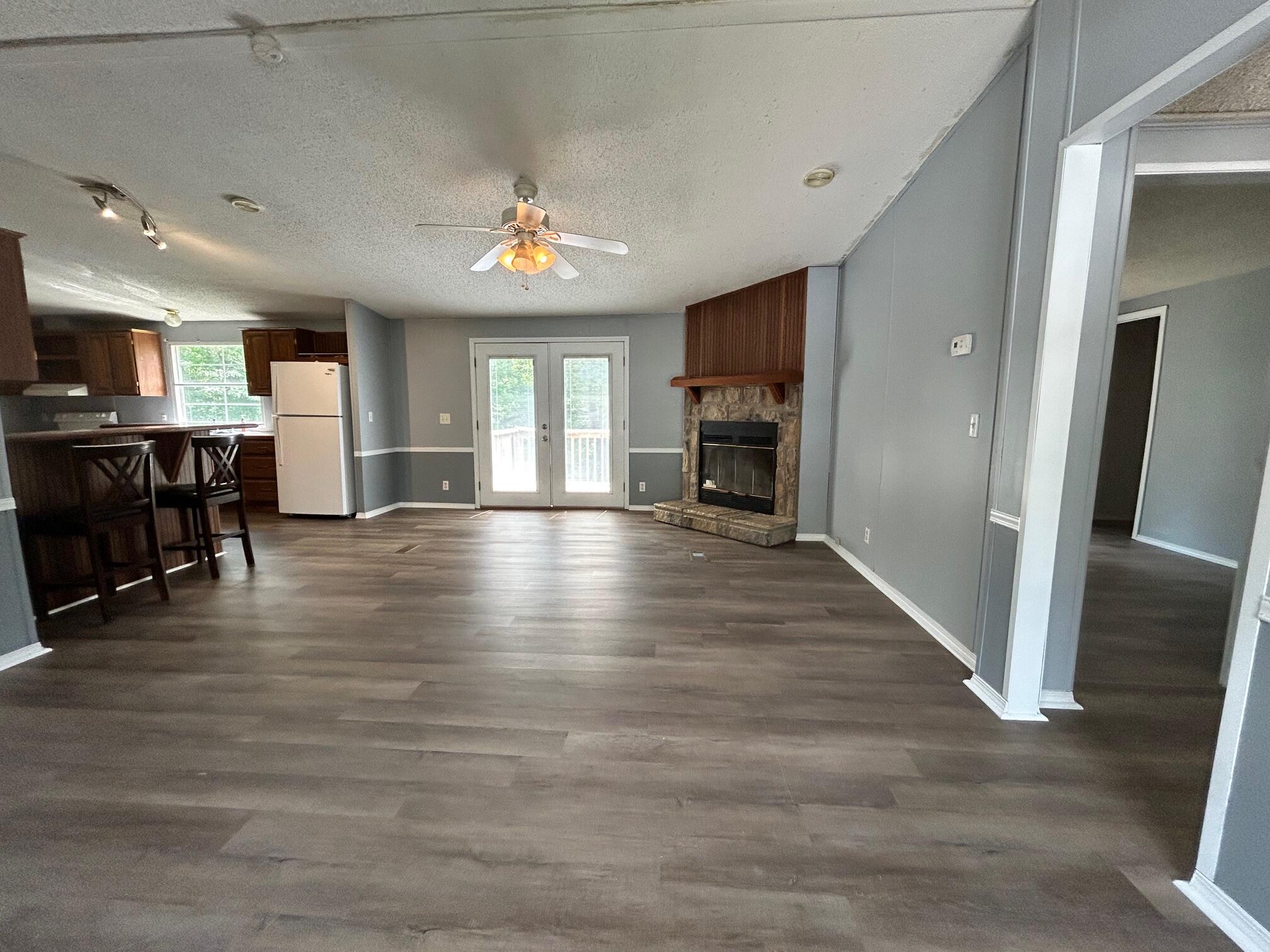 569 Hacker Road Somerset, KY 42503 - Photo 3 of 27 IMG_8439