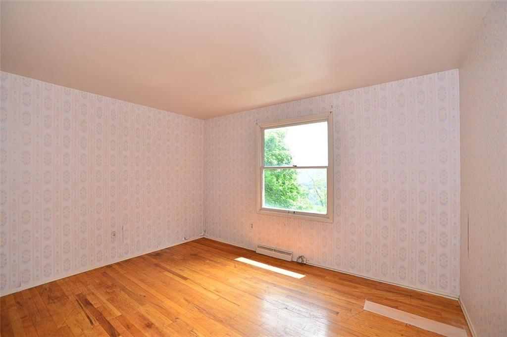 1196 Lehigh Road Pittsburgh, PA 15205 - Photo 18 of 20 3rd Bedroom