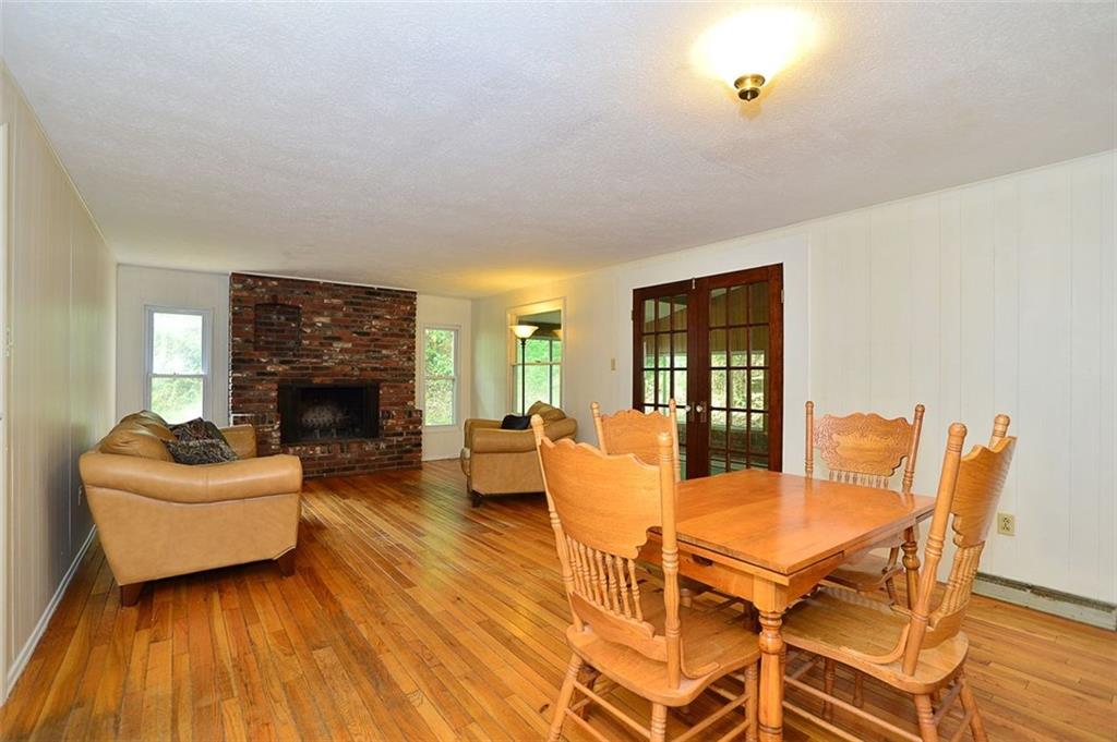 1196 Lehigh Road Pittsburgh, PA 15205 - Photo 6 of 20 Family Room