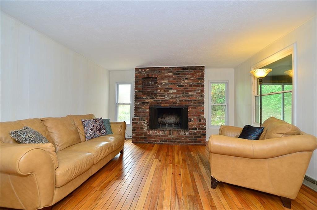1196 Lehigh Road Pittsburgh, PA 15205 - Photo 7 of 20 Family Room
