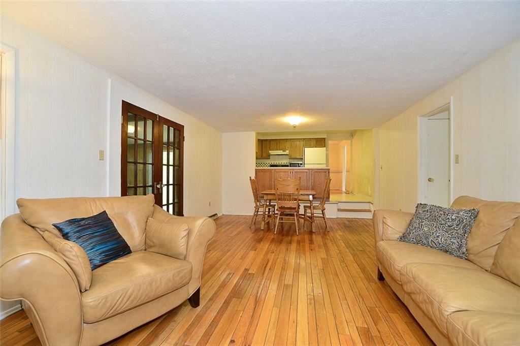 1196 Lehigh Road Pittsburgh, PA 15205 - Photo 8 of 20 Family Room