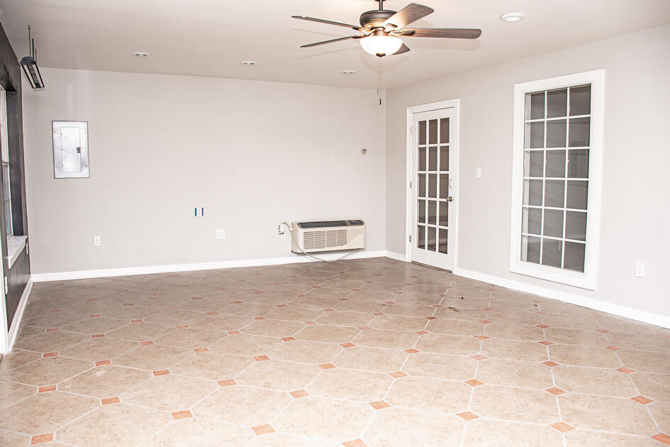 112 Golf Course Drive Crestview, FL 32536 - Photo 8 of 23 LSP_5782