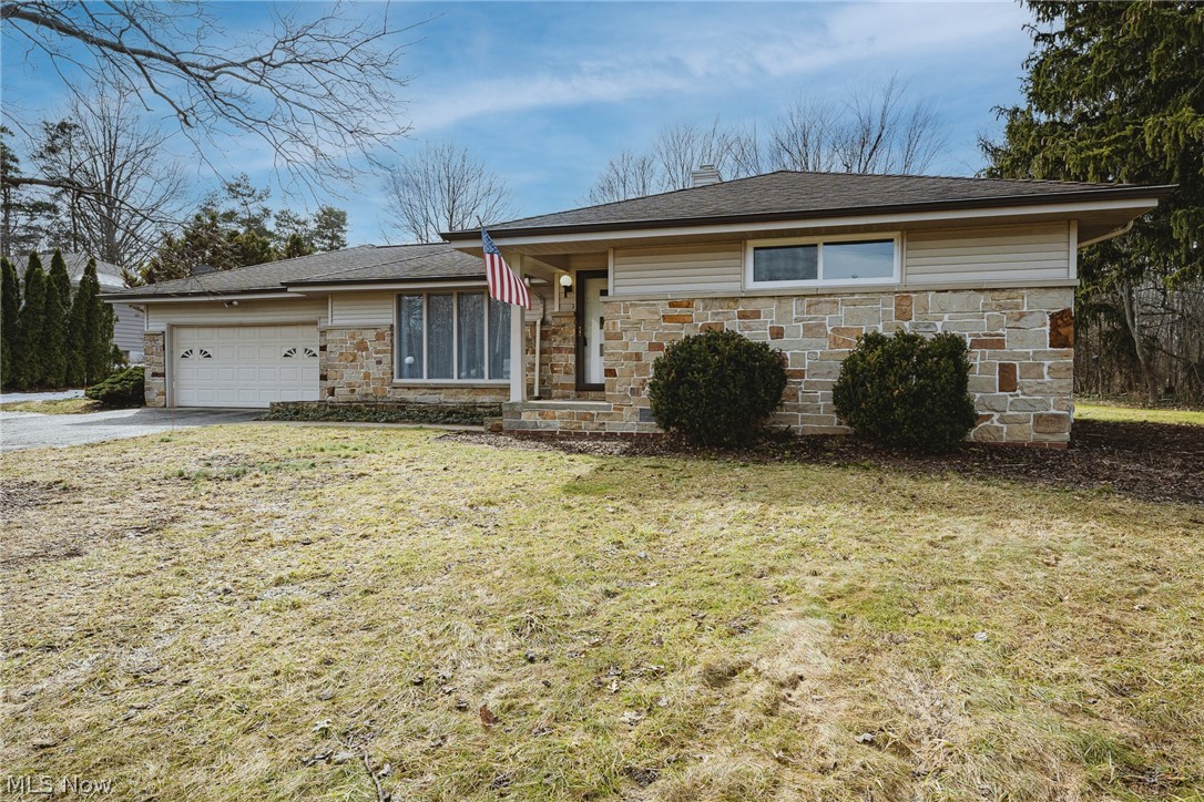 11664 Lyman Road Chesterland, OH 44026 - Photo 2 of 31 Gallery Image 2