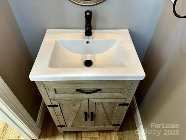 a close view of sink