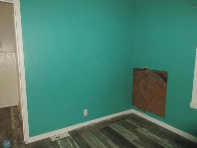 $130,000 | 611 15th Street North, Moorhead, MN 56560