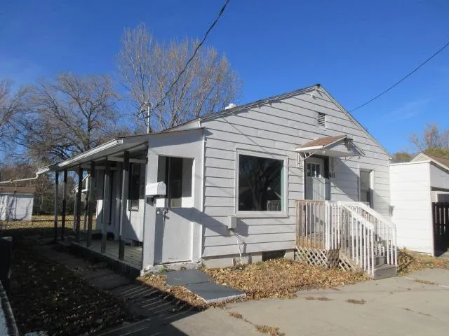 $130,000 | 611 15th Street North, Moorhead, MN 56560