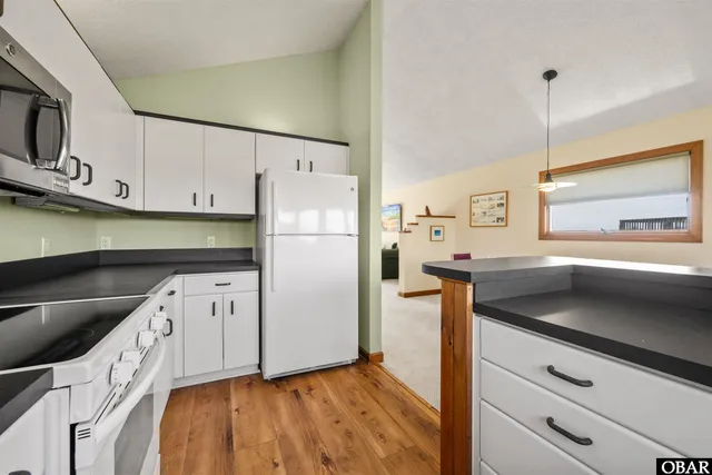 $729,000 | 103 East Sea Spray Court, Nags Head, NC 27959