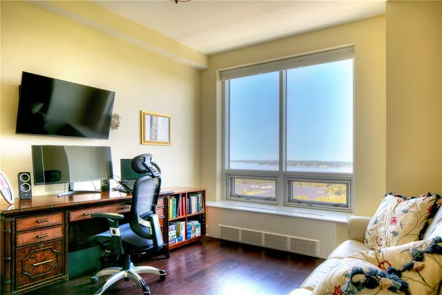 $1,095,000 | 1 Tower Drive, Unit 1806, Portsmouth, RI 02871