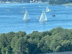 $1,095,000 | 1 Tower Drive, Unit 1806, Portsmouth, RI 02871