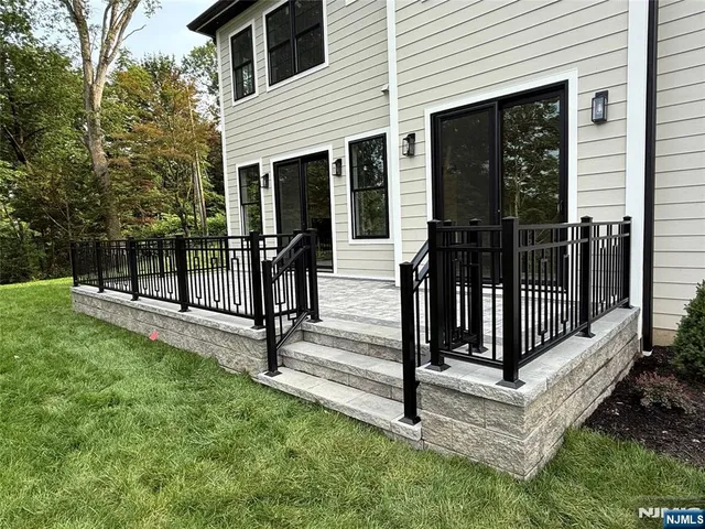 $3,355,000 | 128 Fairmount Avenue, Chatham, NJ 07928