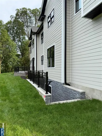 $3,355,000 | 128 Fairmount Avenue, Chatham, NJ 07928