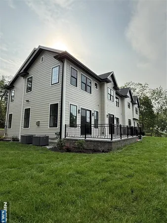 $3,355,000 | 128 Fairmount Avenue, Chatham, NJ 07928