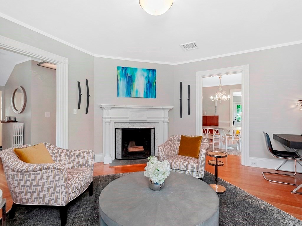 92 Oxford Road Newton, MA 02459 - Photo 6 of 42 Gallery Image 6
