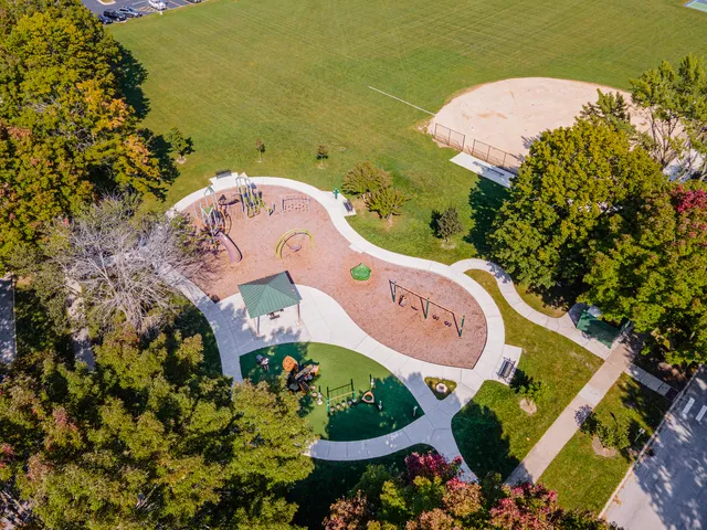 a picture of a black and white wall