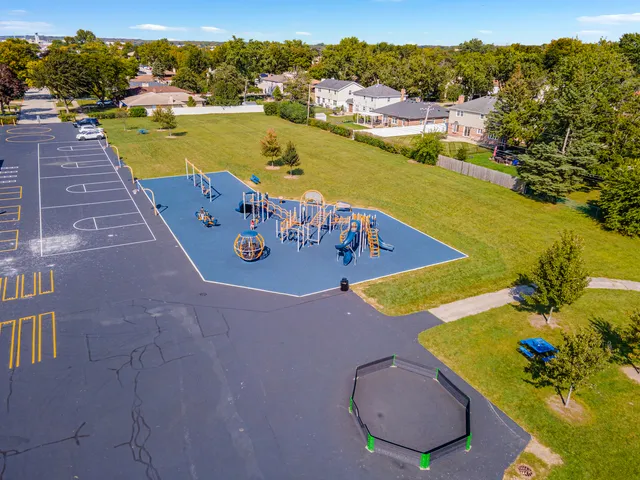 $699,000 | 1817 East Maya Lane, Mount Prospect, IL 60056