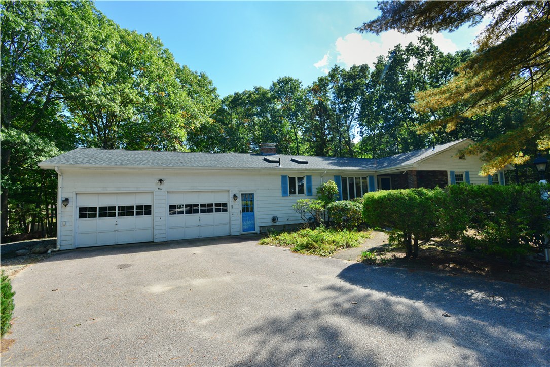 1 Crocus Court Coventry, RI 02816 - Photo 3 of 23 Gallery Image 3