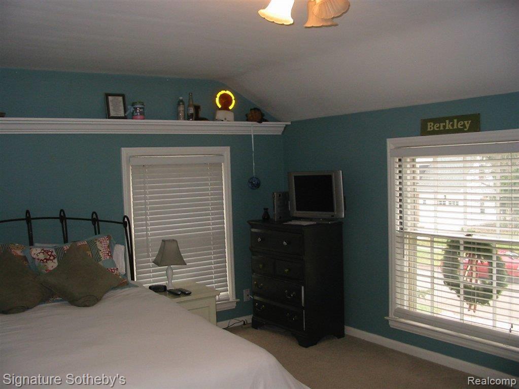 4122 Cumberland Road Berkley, MI 48072 - Photo 20 of 21 Bedroom