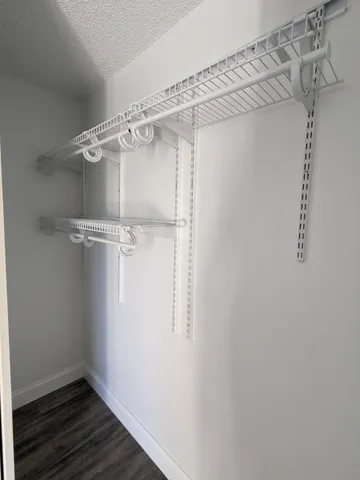 $2,300 | 296 Arabian Road, Palm Springs, FL 33461