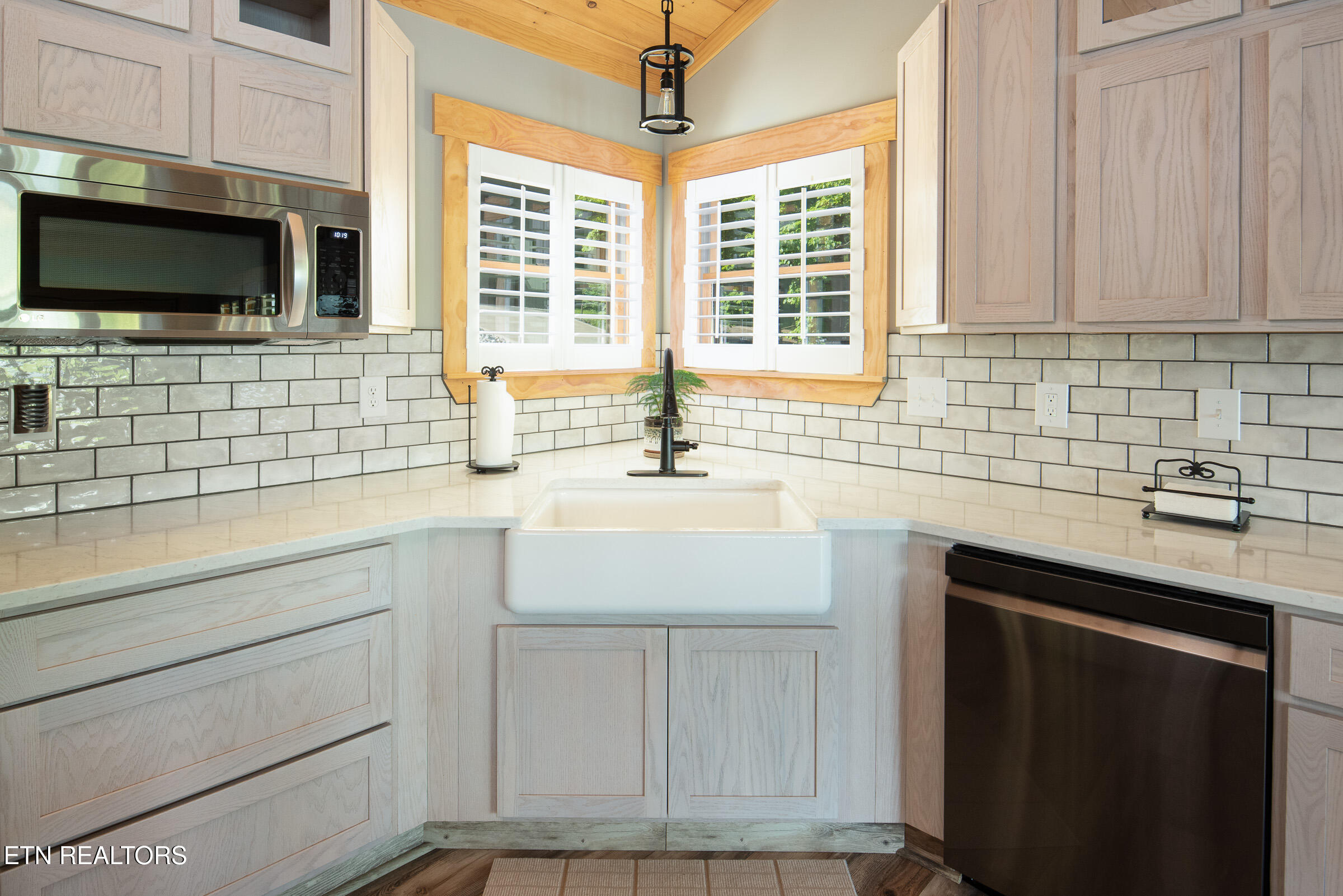 4290 River Road Ten Mile, TN 37880 - Photo 17 of 29 JBP_River4290_2400px-17