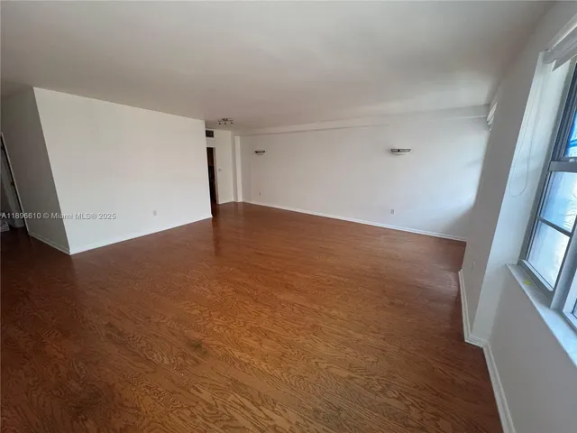 $550,000 | 5255 Collins Avenue, Unit 11B, Miami Beach, FL 33140