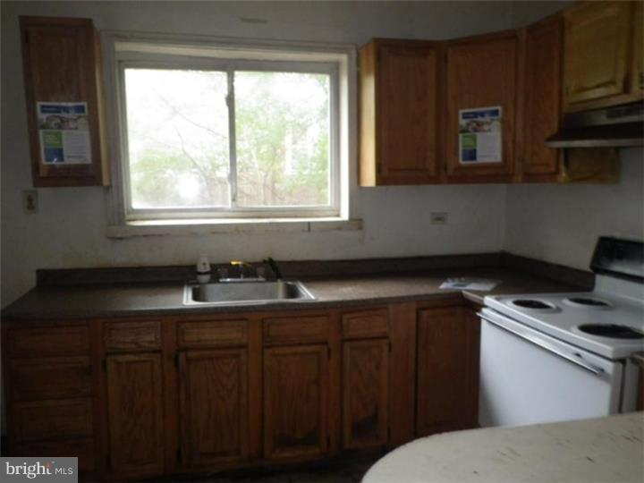 5912 Springfield Avenue Philadelphia, PA 19143 - Photo 5 of 14 Gallery Image 5